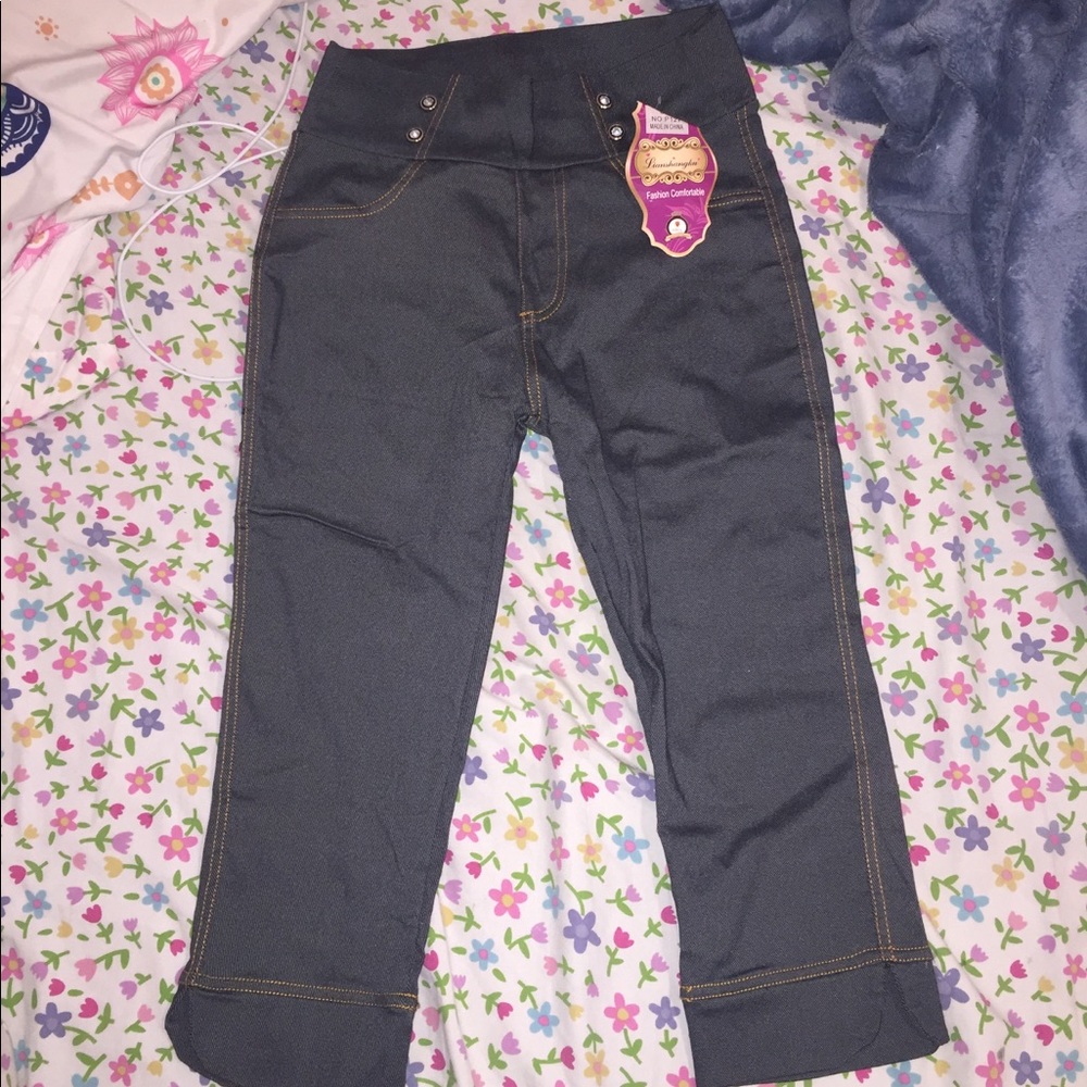 “Fishing leggings”